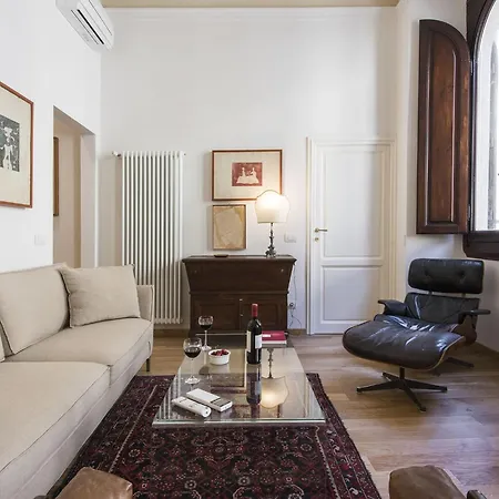 Degas Near Santa Maria Del Fiore Cathedral By Halldis Apartament *